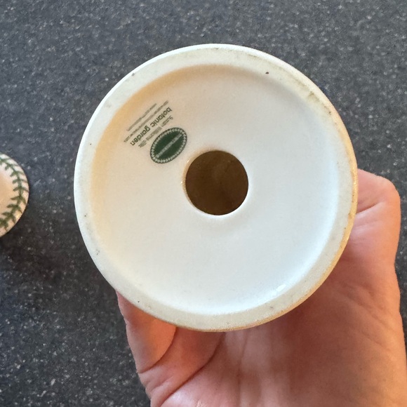 Portmeirion botanic garden candle holders, EUC, 6 inches - Picture 3 of 3